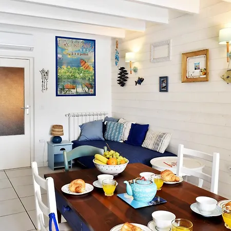 La Maison Bleue Sete
